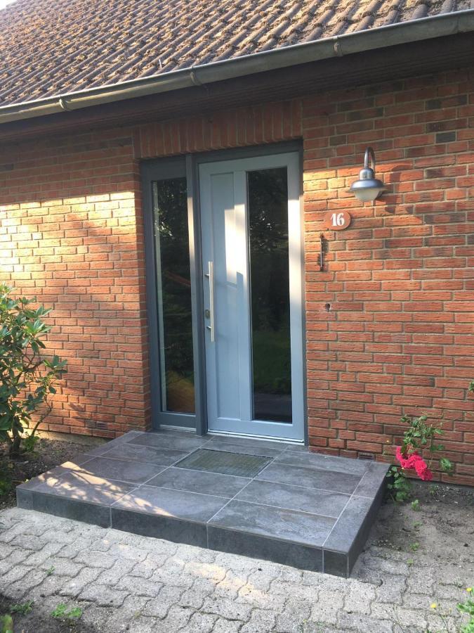 Ferienhaus Mit Garten In Nordseenaehe Langenhorn Exteriör bild